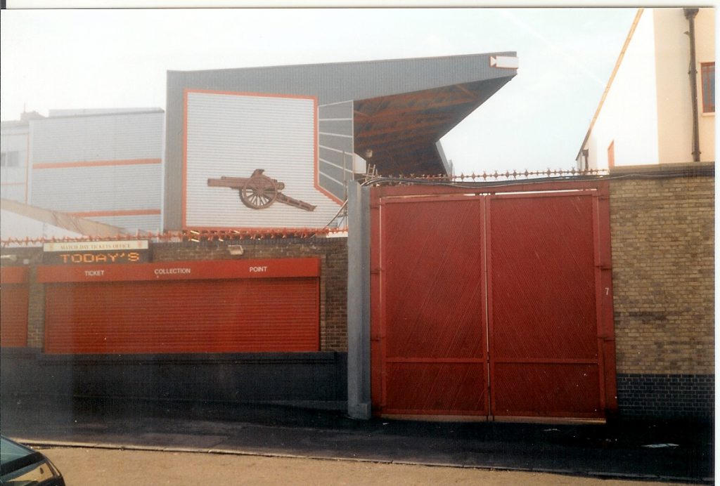 Highbury_1999_04
